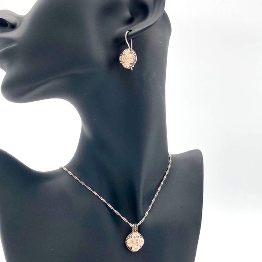 925 Marcasite & Crystal Pendant and Necklace Set